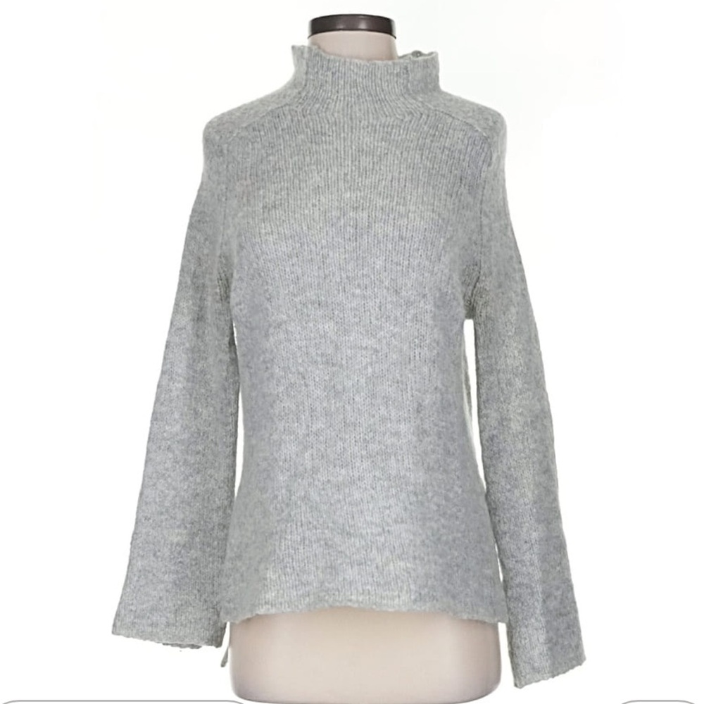 Aritzia knit sweater